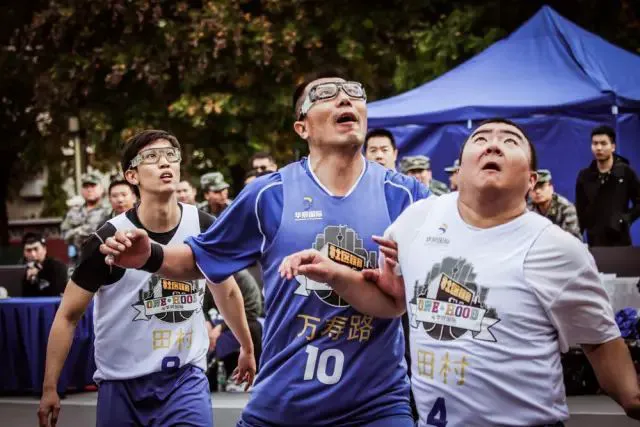 前锋如何通过心理训练增强比赛信心_1